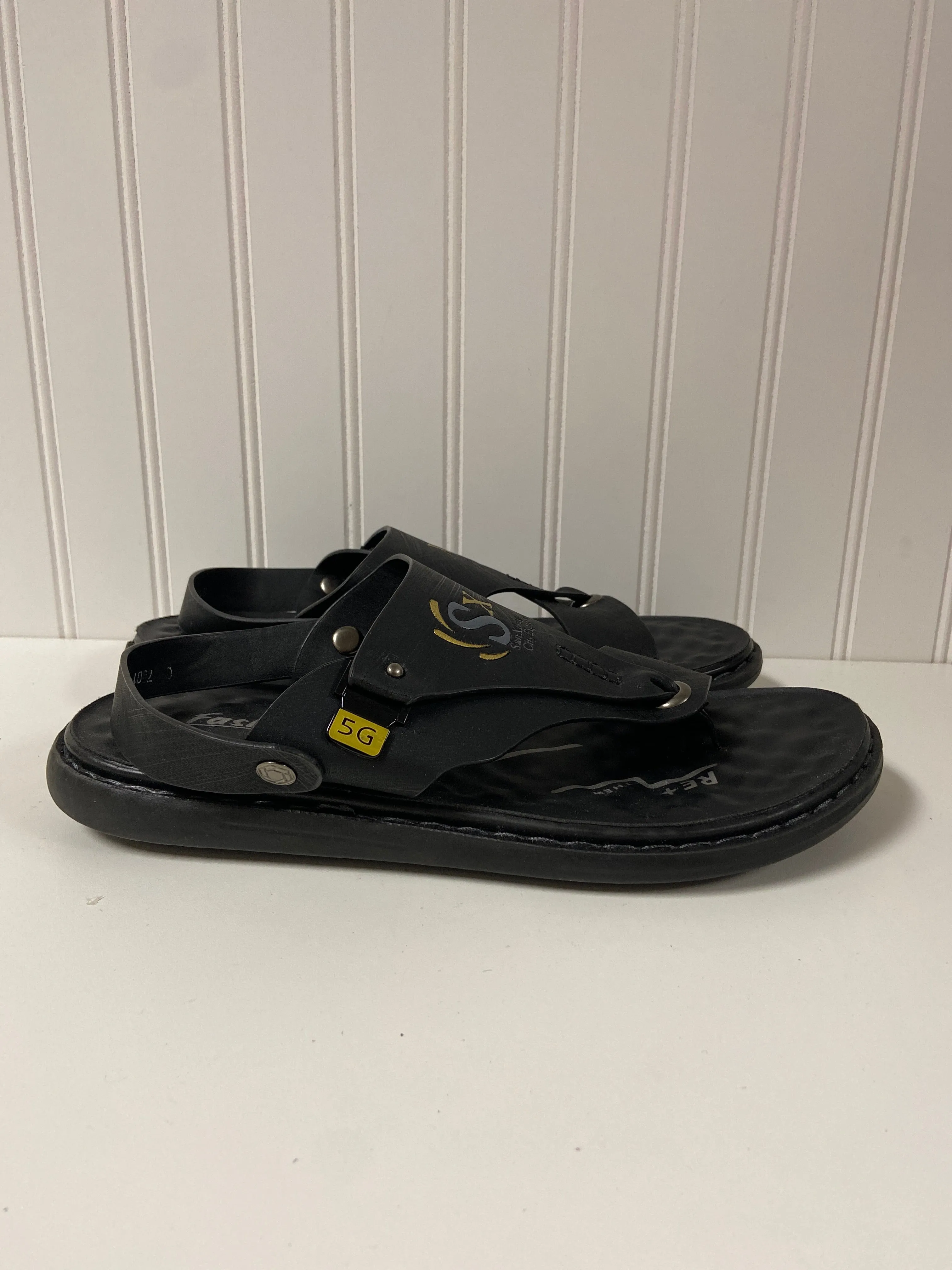 Black Sandals Flats Clothes Mentor, Size 10.5