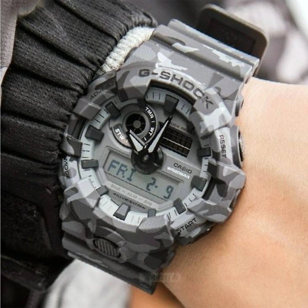 Casio - G-Shock - GA-700CM-8ADR