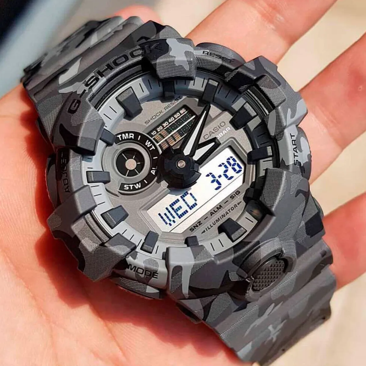 Casio - G-Shock - GA-700CM-8ADR