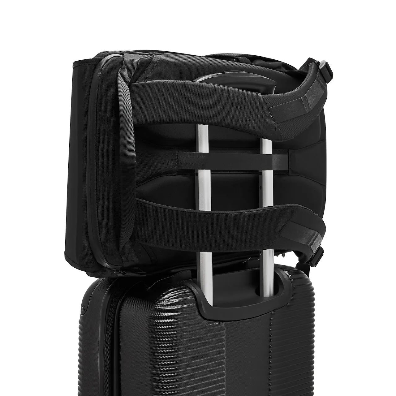 DAYFARER V2 Backpack