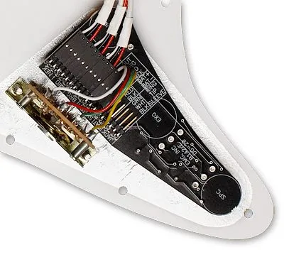 EMG David Gilmour Strat Pickguard Setup DG20 - SA/SA/SA Ivory 3 Ply White Pearloid Pickguard